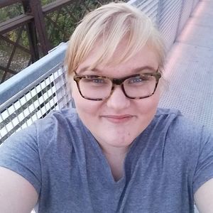 Meet your Posher, Abby